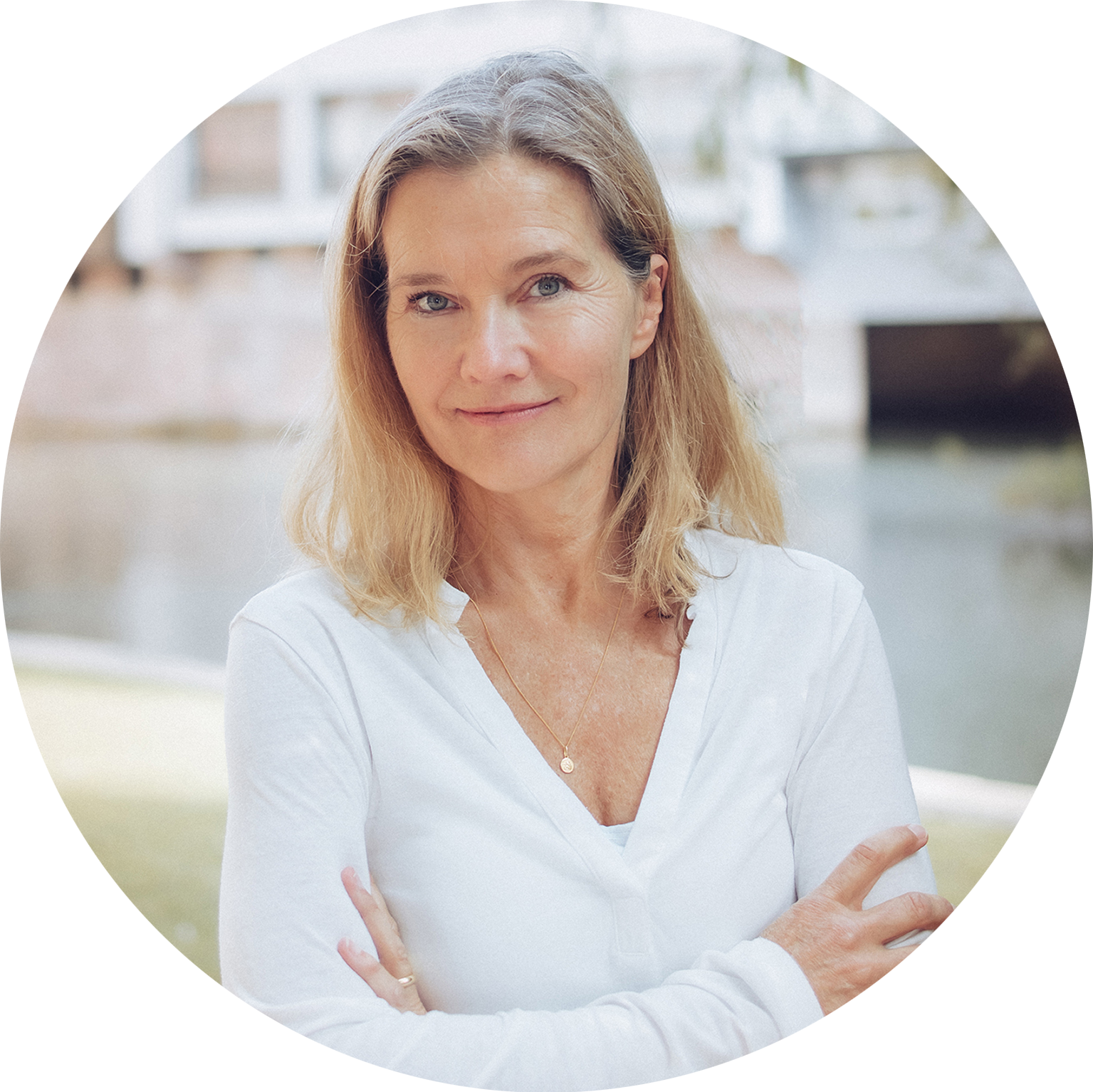 portrait photo of Annette Lienhart
